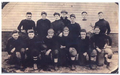 acorn football 1914.jpg